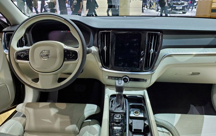 沃尔沃全新S60值得买吗?这价格又得凉凉! 沃尔沃全新S60值得买吗?这价格又得凉凉!