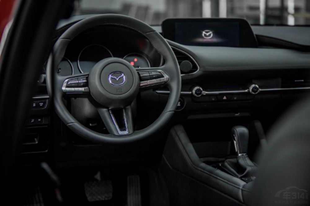 ȷʻMAZDA3