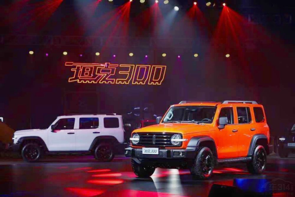 ̹300