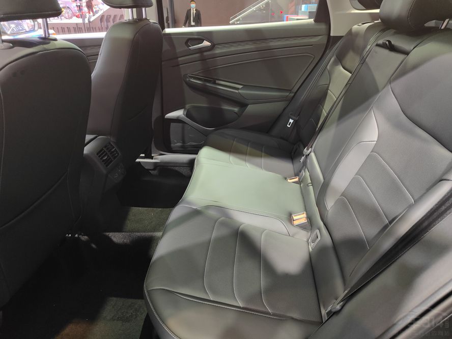 ONE ¶ʽSUV