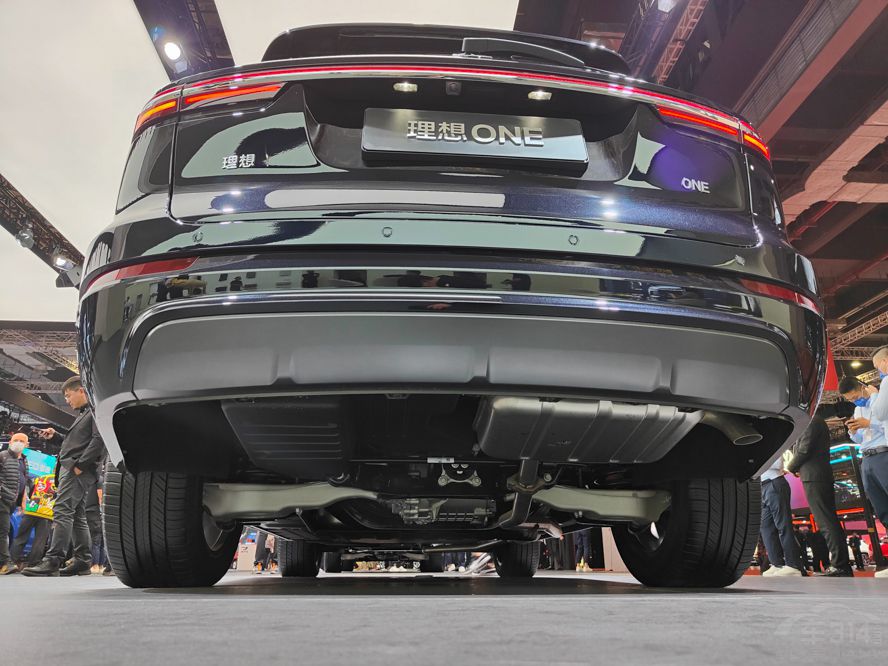 ONE ¶ʽSUV