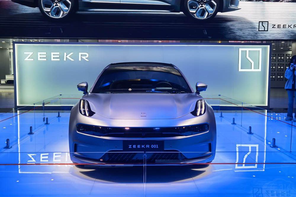 δ 2025滮