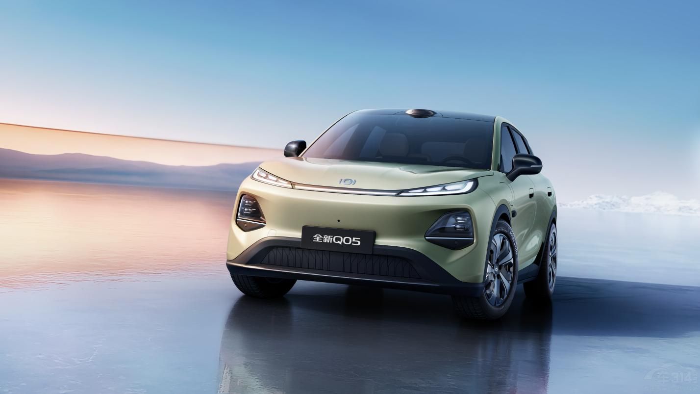 去追光!长安启源全新Q05正式亮相盲订 去追光!长安启源全新Q05正式亮相盲订
