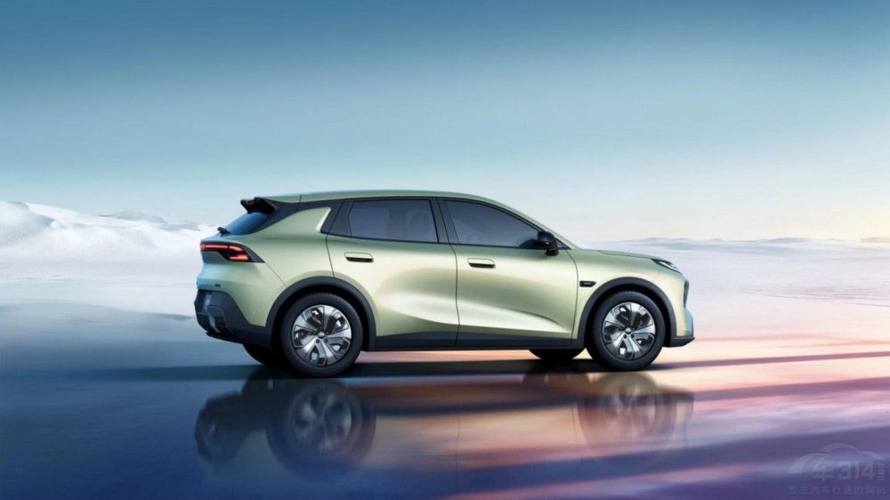 去追光!长安启源全新Q05正式亮相盲订 去追光!长安启源全新Q05正式亮相盲订