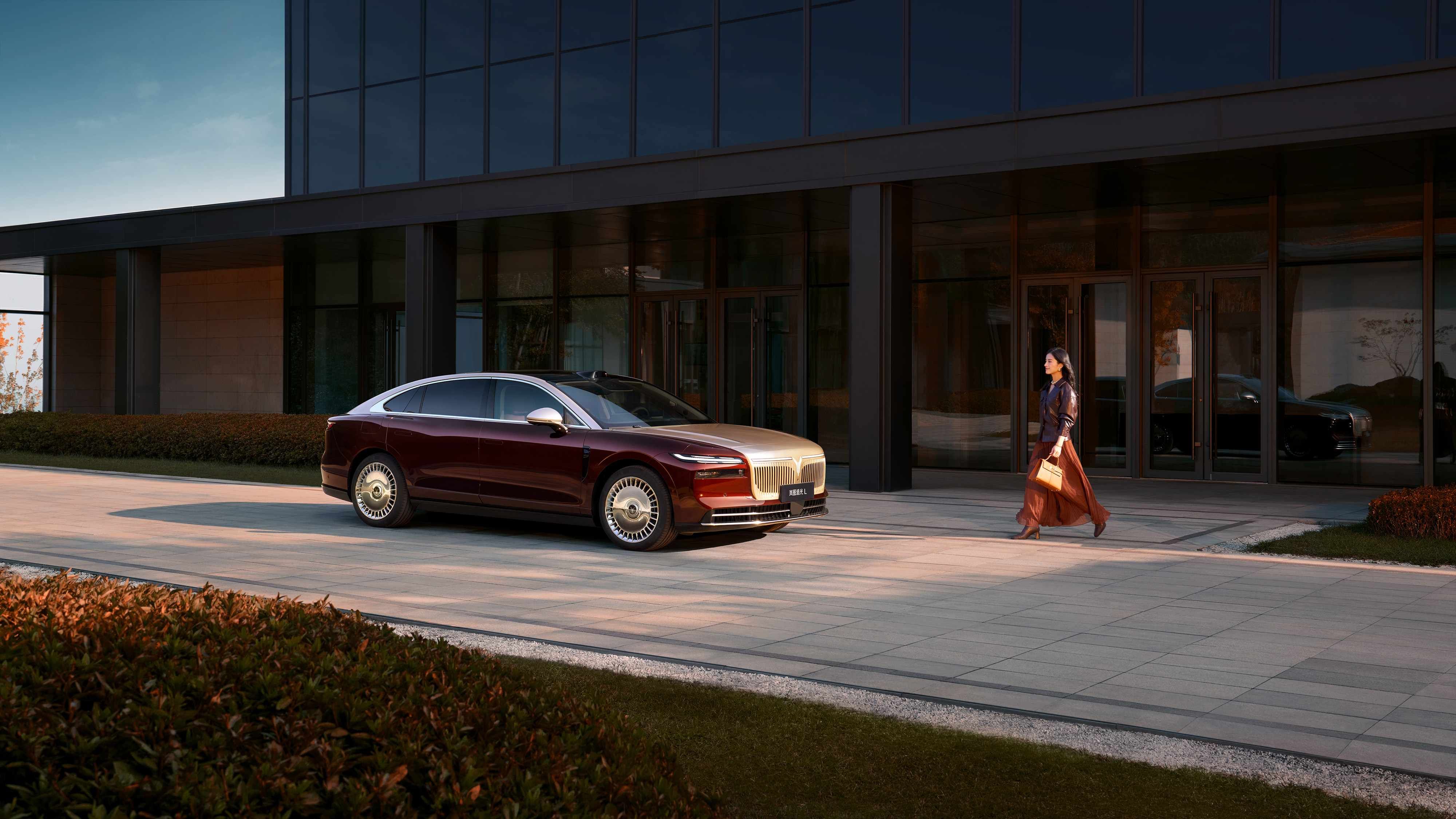 27.99万元起,追光L震撼登场,岚图新定义 27.99万元起,追光L震撼登场,岚图新定义