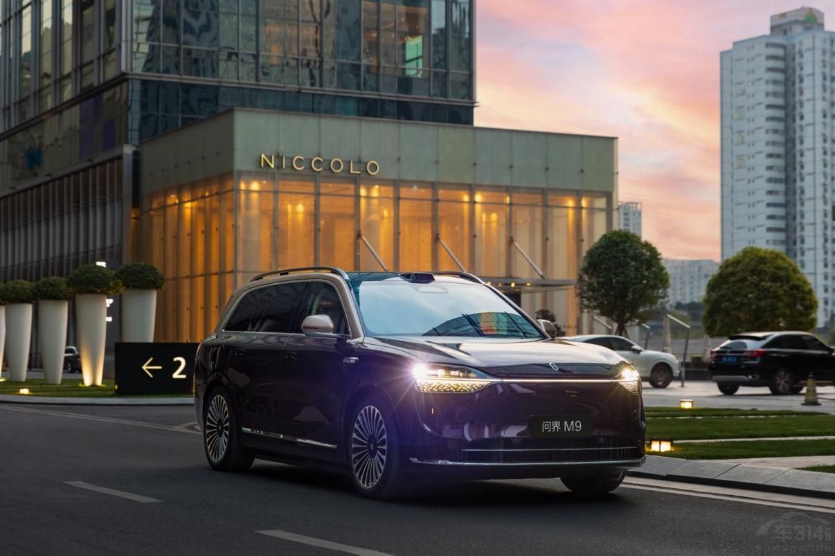 问界M9推出最高15000元跨年购置税补贴 问界M9推出最高15000元跨年购置税补贴