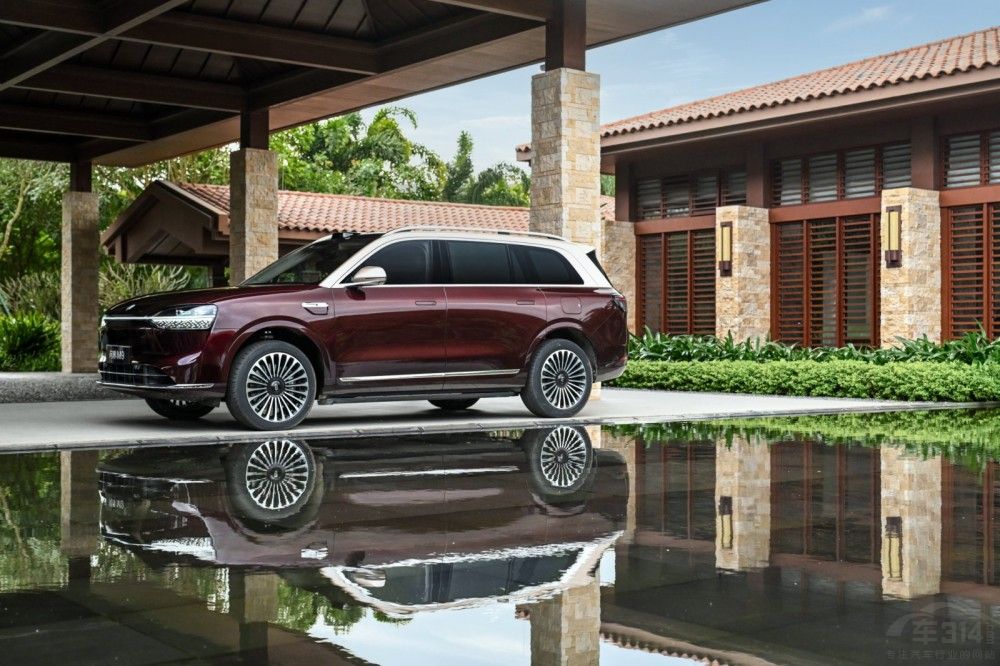 问界M9推出最高15000元跨年购置税补贴 问界M9推出最高15000元跨年购置税补贴