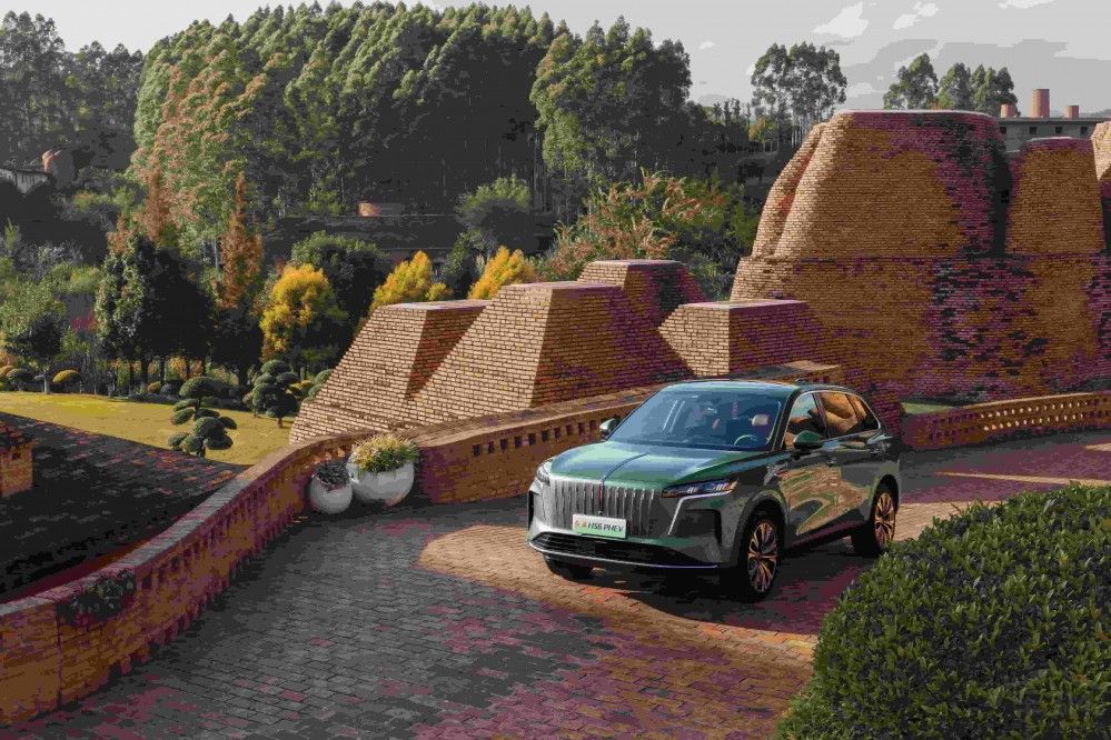 ȫ��һ���������콢SUV����HS6 PHEV����