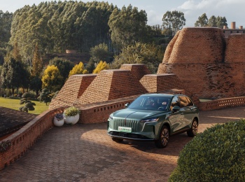 ȫ��һ���������콢SUV����HS6 PHEV����