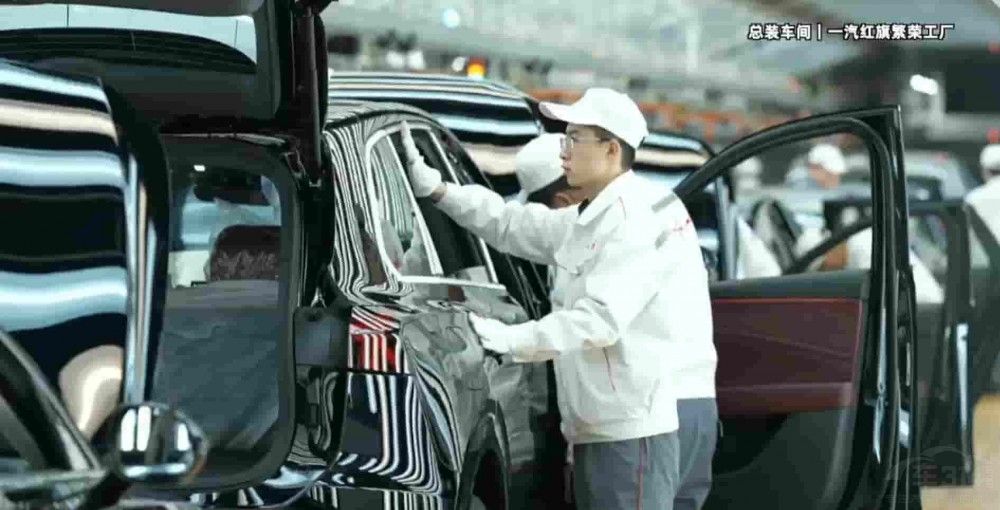 ȫ��һ���������콢SUV����HS6 PHEV����