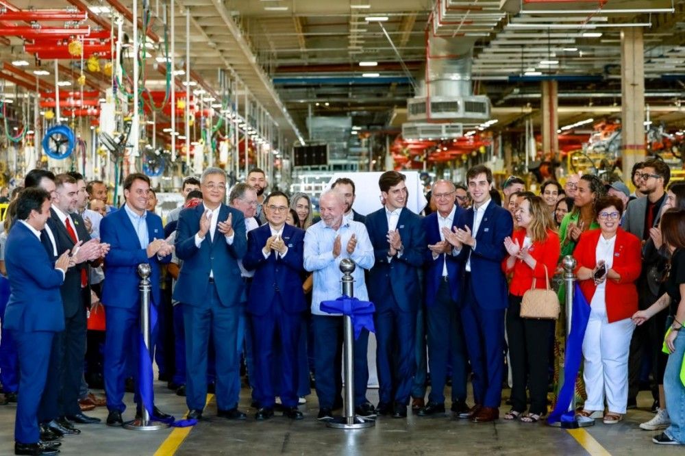 巴西总统点赞长安汽车巴西工厂投产下线 巴西总统点赞长安汽车巴西工厂投产下线