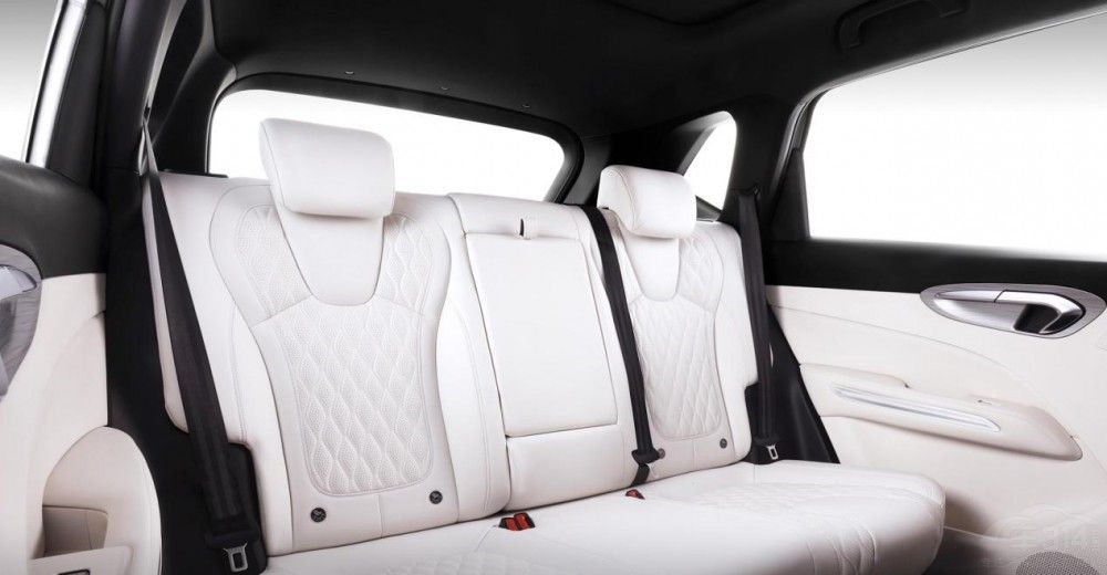 һ��ʡ�ġ�ʡǮ�ĸ�Ʒ�ʻ춯SUV�ز����٣�