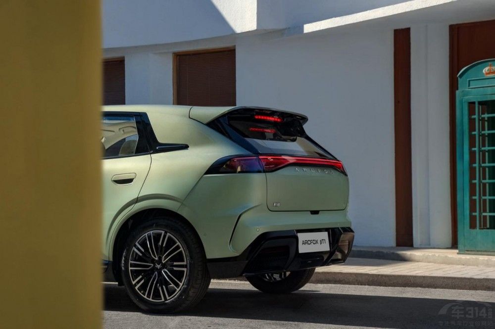 ���� ����T1 �������У�6.28������ҫ����